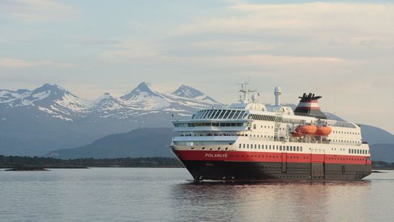 Illustrasjonsbilde - bilde av Hurtigruten Polarlys
